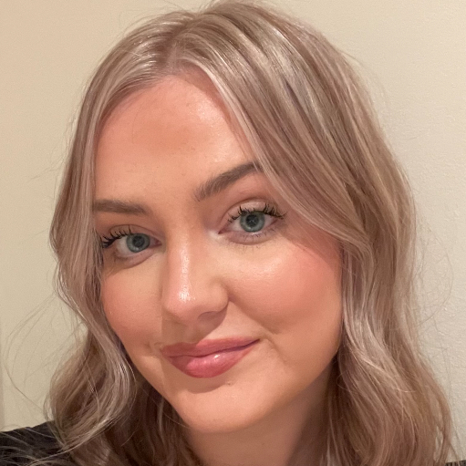 Private tutor Chloe in Stoke-on-Trent
