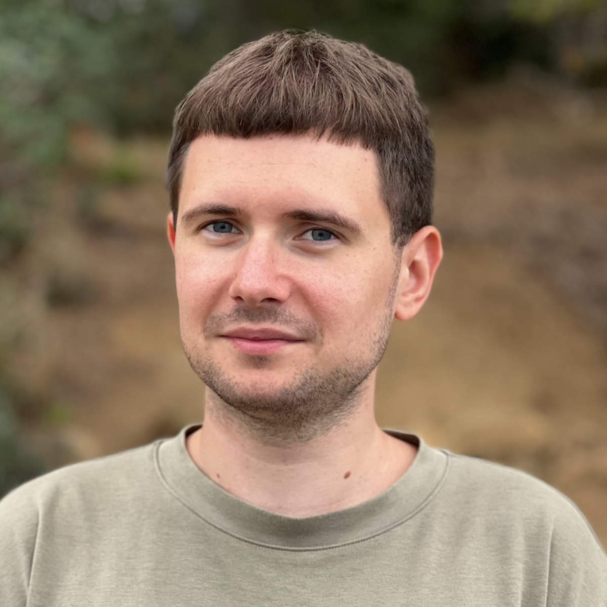 Private tutor Marat in London
